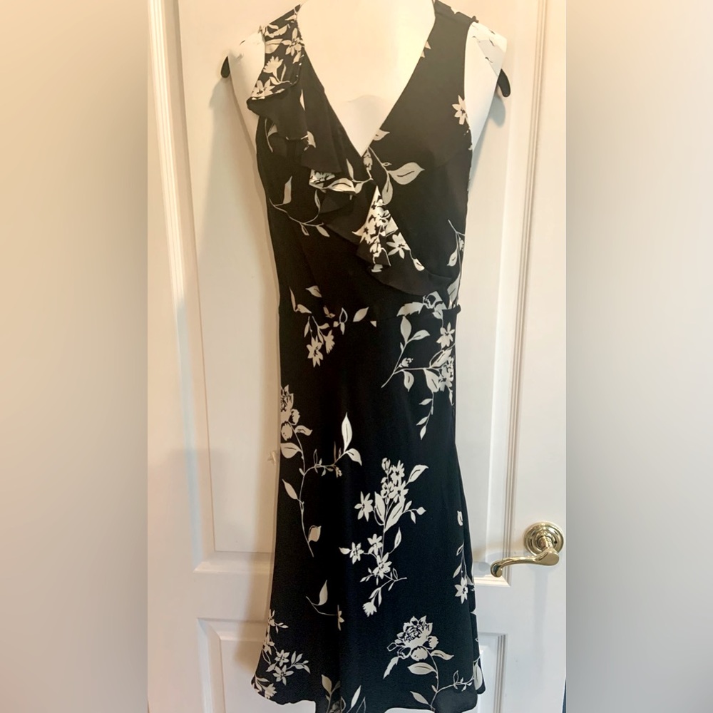 Black/white floral dress